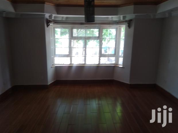 Modern 5bedroomed Maisonette, Dsq and Garage