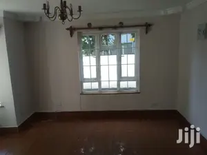 Modern 5bedroomed Maisonette, Dsq and Garage