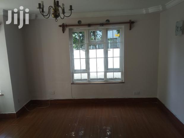Modern 5bedroomed Maisonette, Dsq and Garage - thumbnail 3