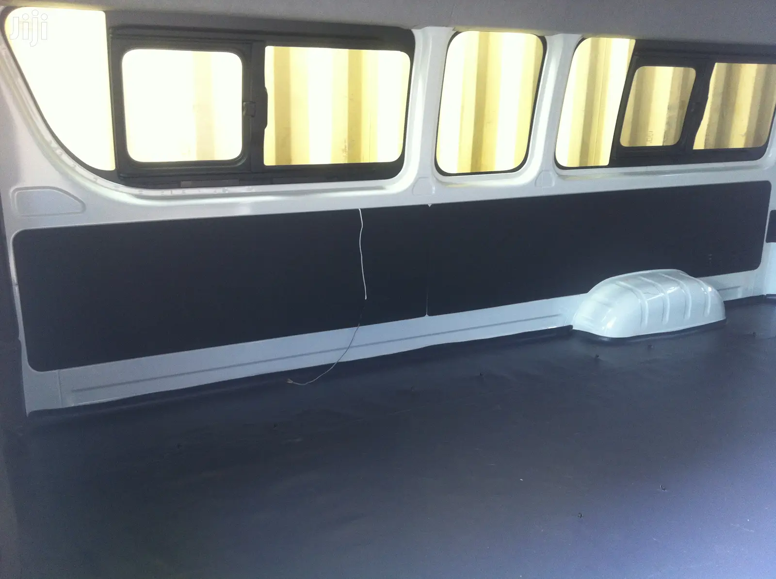 Hiace 7L and 9l Flooring