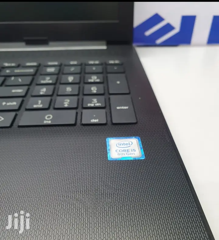 New Laptop HP 15-F272wm 8GB Intel Core I5 HDD 500GB