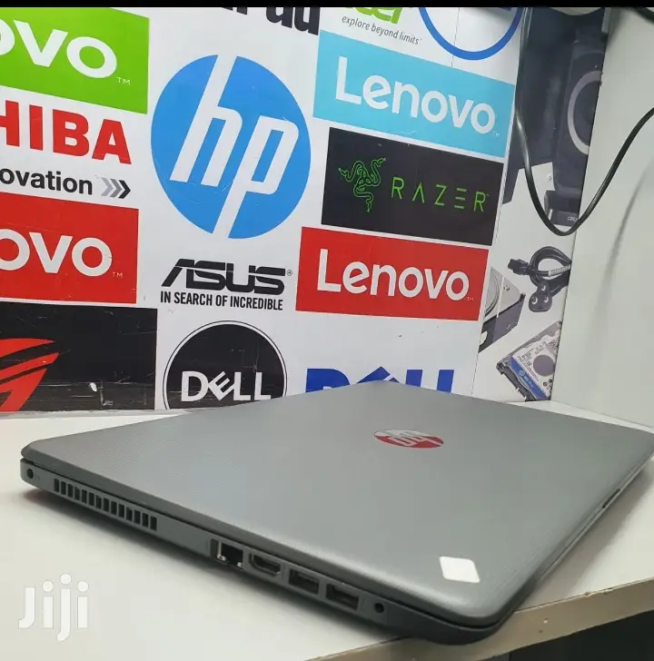 New Laptop HP 15-F272wm 4GB Intel Core I3 HDD 500GB