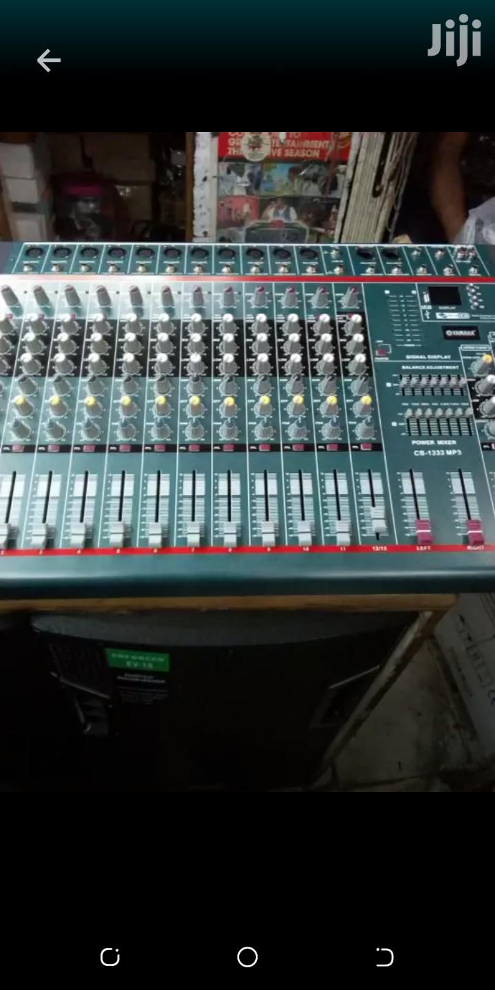 Powered Mixer Yamaha