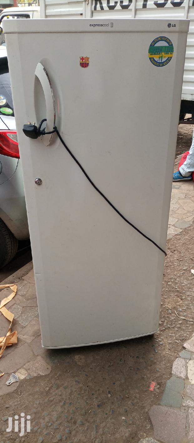 Medium Size Fridge - thumbnail 6