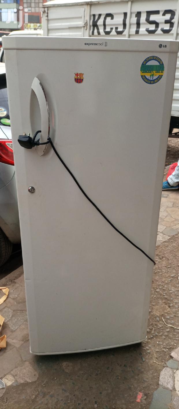 Medium Size Fridge - thumbnail 5