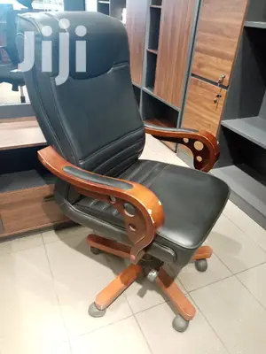 Exclusive Office Seat