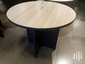 Round 1. 2m Meeting Table