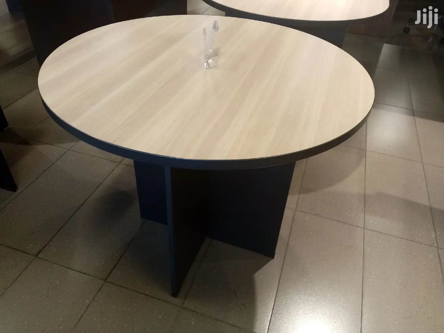 Round Conference Room Table