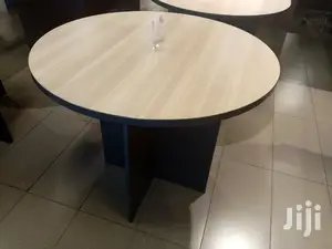 Round Conference Room Table