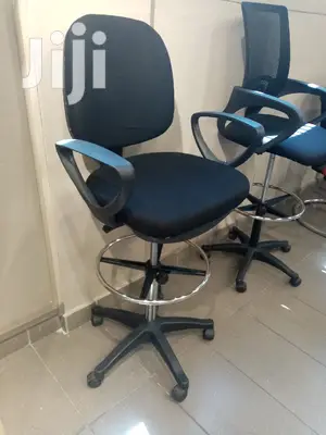Elegant Lab Chair