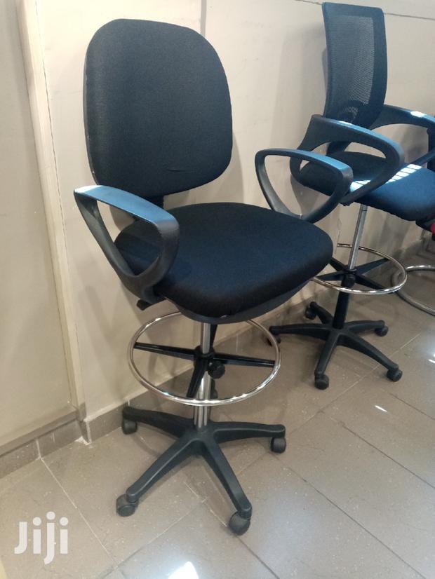 Elegant Lab Chair