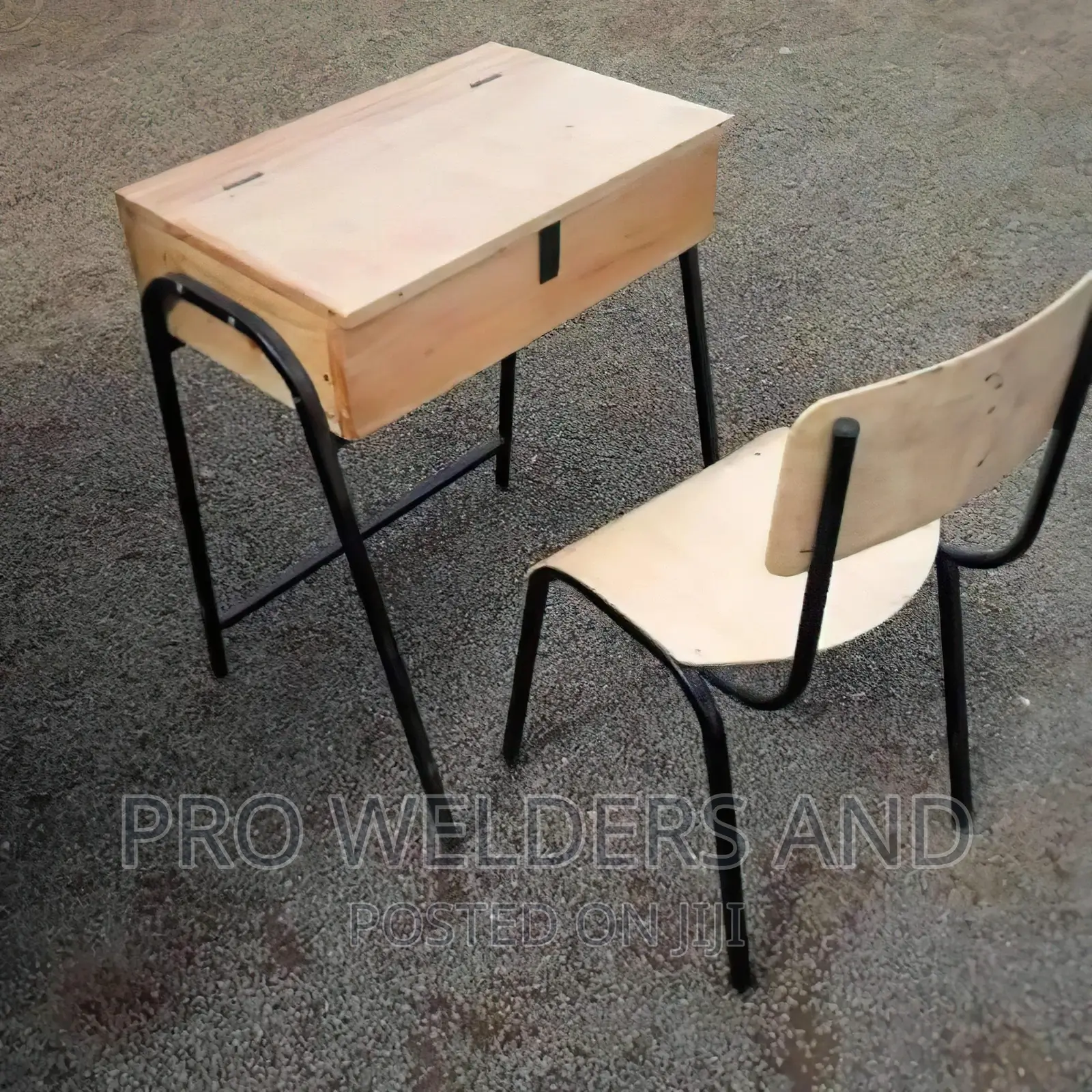 School Desks And Lockers