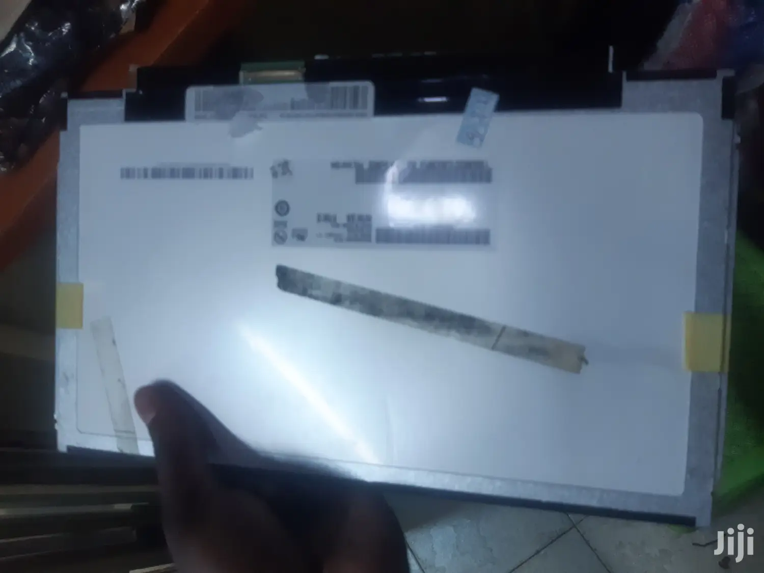 We Replace Laptops Broken Screens