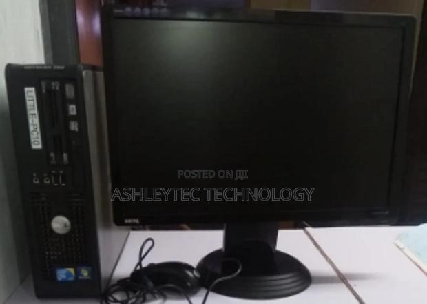 Desktop Computer Dell 2GB Intel Core 2 Quad HDD 160GB