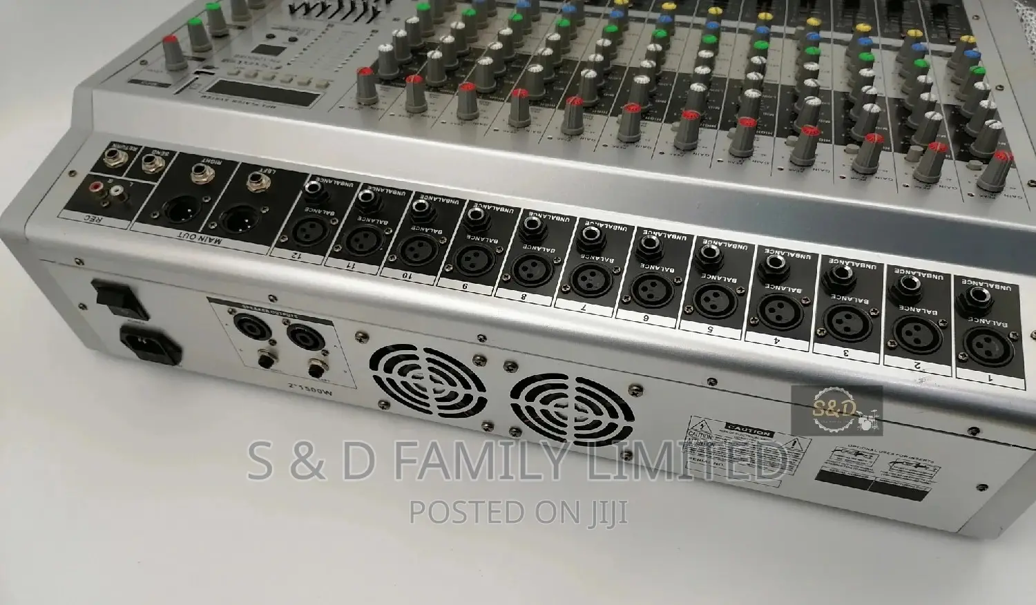Soundcraft 12 Channels Powered Mixer