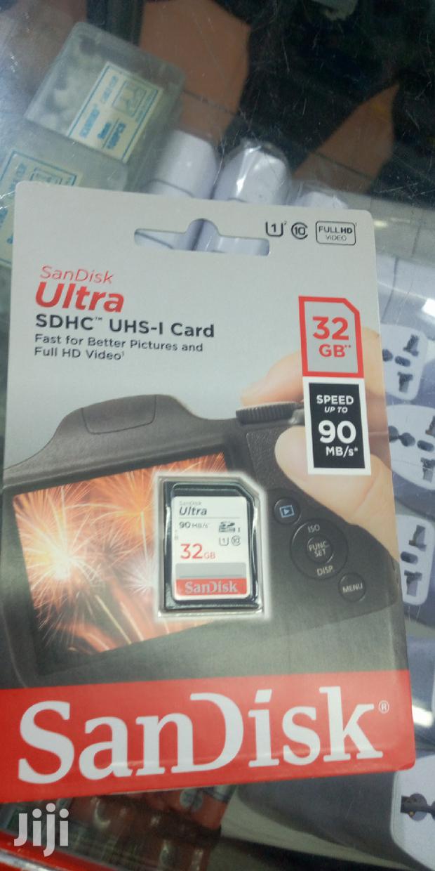 32 GB Sandisk Ultra SDHC UHS-1 Card - main view