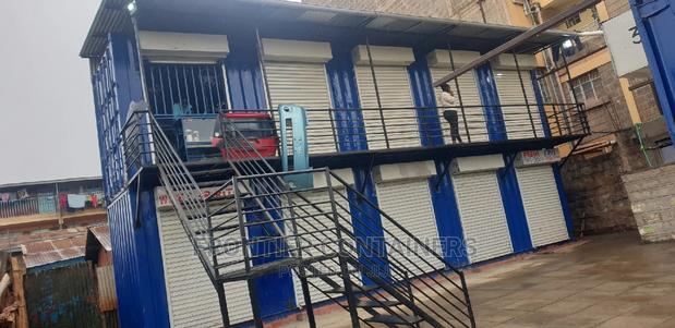 Container Stalls With Top Floor