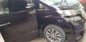 Toyota Vellfire 2011 Purple