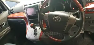 Toyota Vellfire 2011 Purple