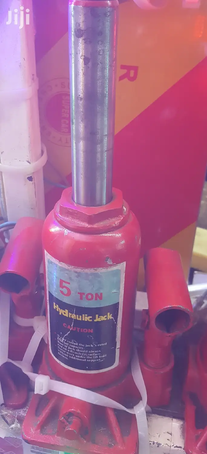 New 5-Ton Car Hydraulic Jack, Free Delivery Within Cbd