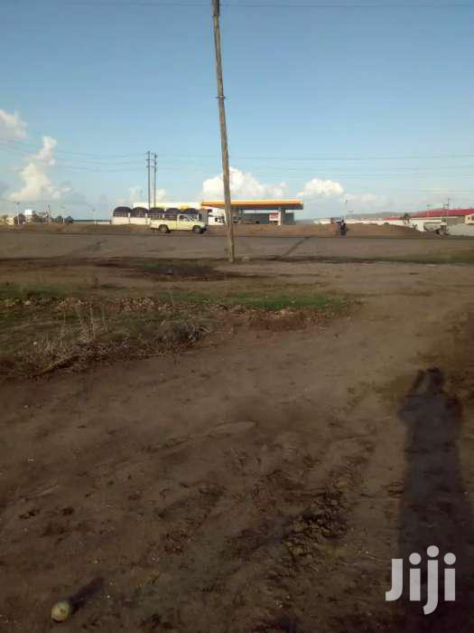5 Acres Of Land For Sale In Mombasa Rd Near Devik Factory.