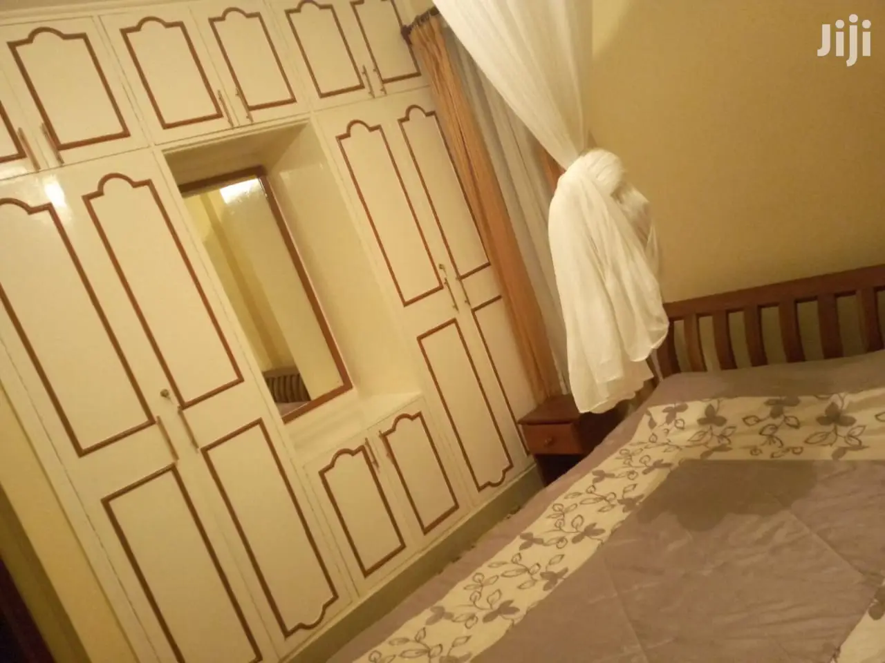 1,2, Luxurious Furnished & Unfurnished APTS Parklands