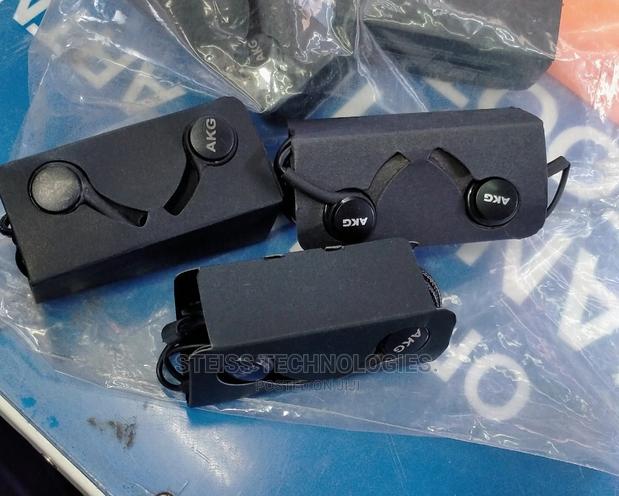 Akg Earphones - thumbnail 3