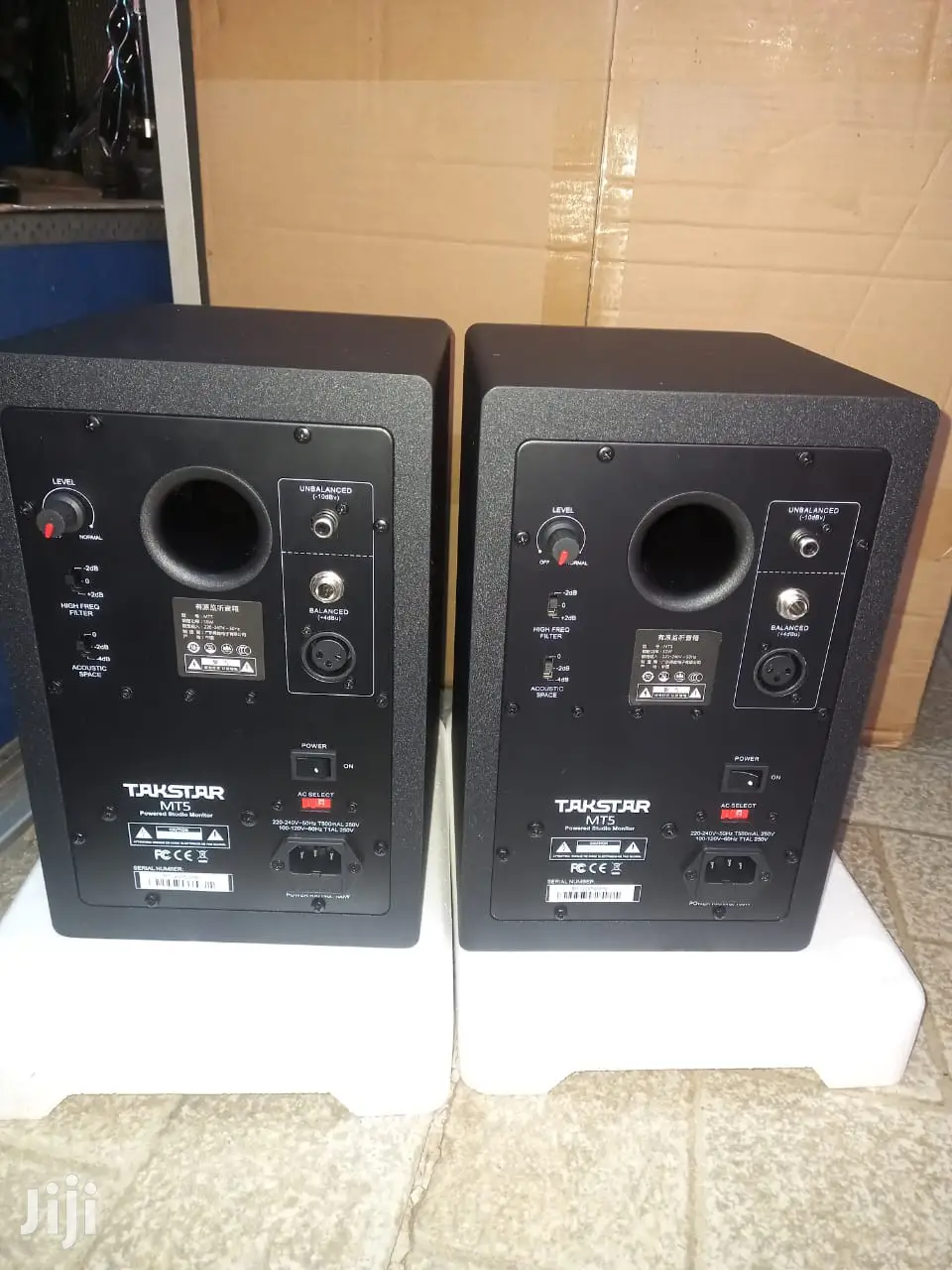 Studio Monitors Takister Mt5