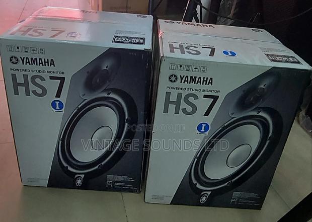 Hs7 Yamaha Studio Monitor - main view