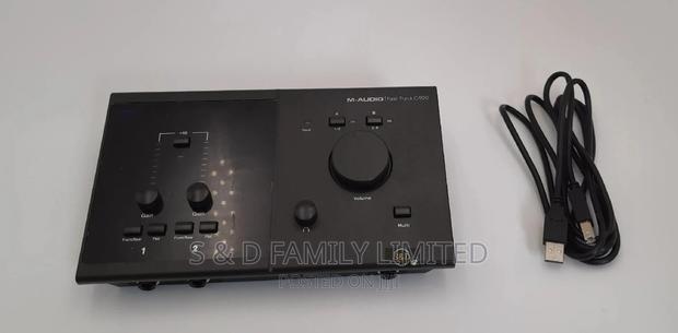 M-Audio Two Channels Fast Track C400 - Audio Interface - thumbnail 2