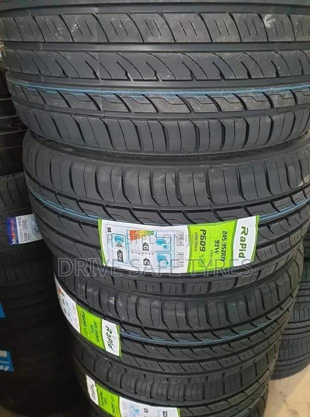 245/45 R19 Rapid Tyre 93W