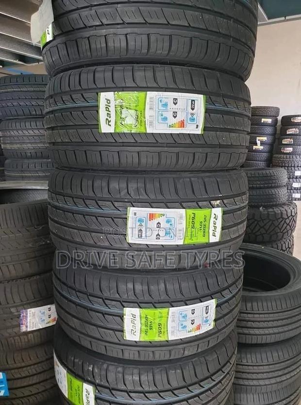 245/45 R19 Rapid Tyre 93W - thumbnail 2