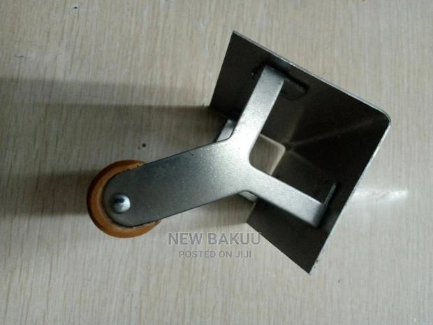 Trowel Inside - thumbnail 4