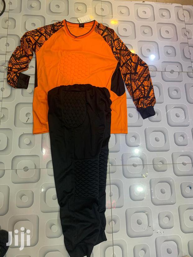 Goalkeeper Uniform - thumbnail 2