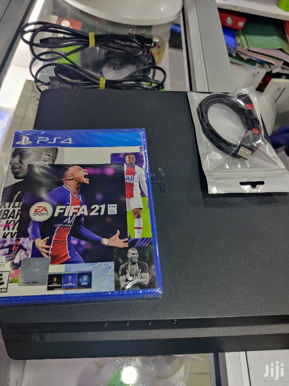 Ps4 500GB Slim + Fifa 21 Game