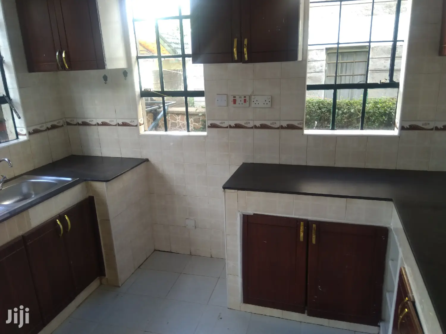 Amazing 4bedroomed Maisonette, 2no Dsq to Let Muthaiga