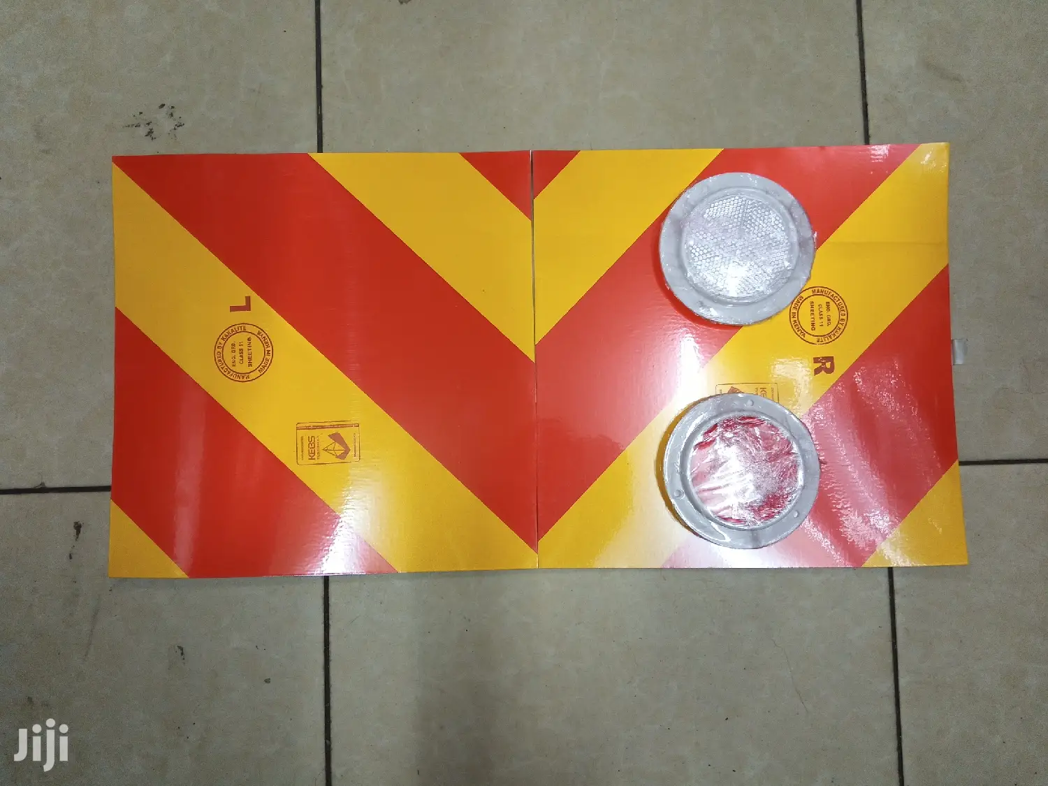 Chevron And Reflectors