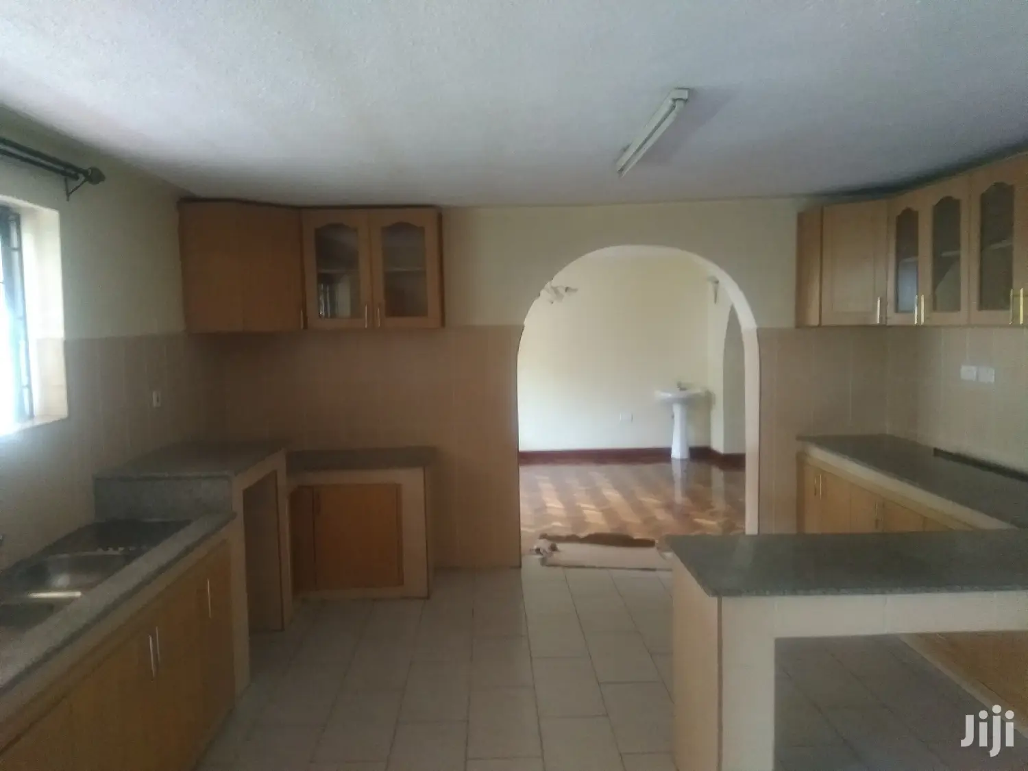 7ambasadorial Mansion , 1br Guestwing, Dsq To Let, Muthaiga