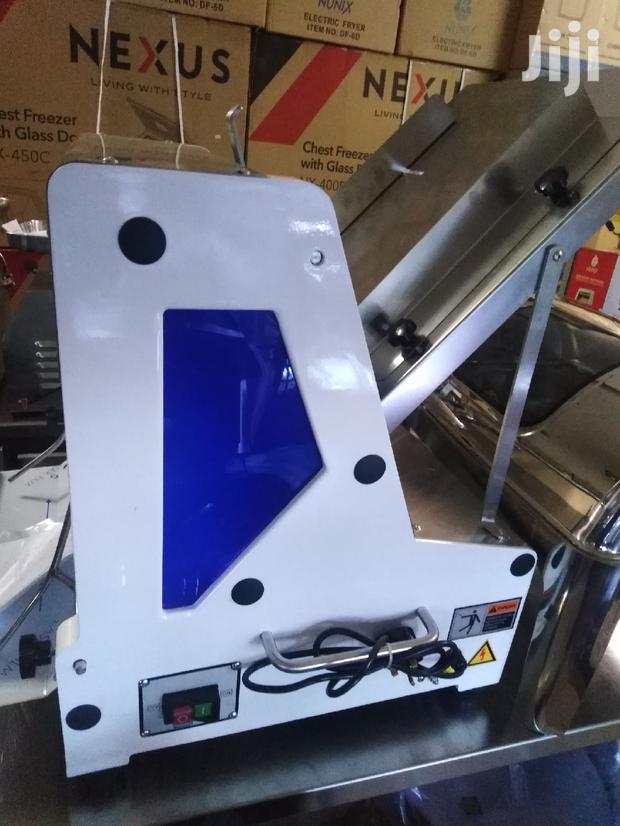 Bread Slicer Machine Commercial - thumbnail 2