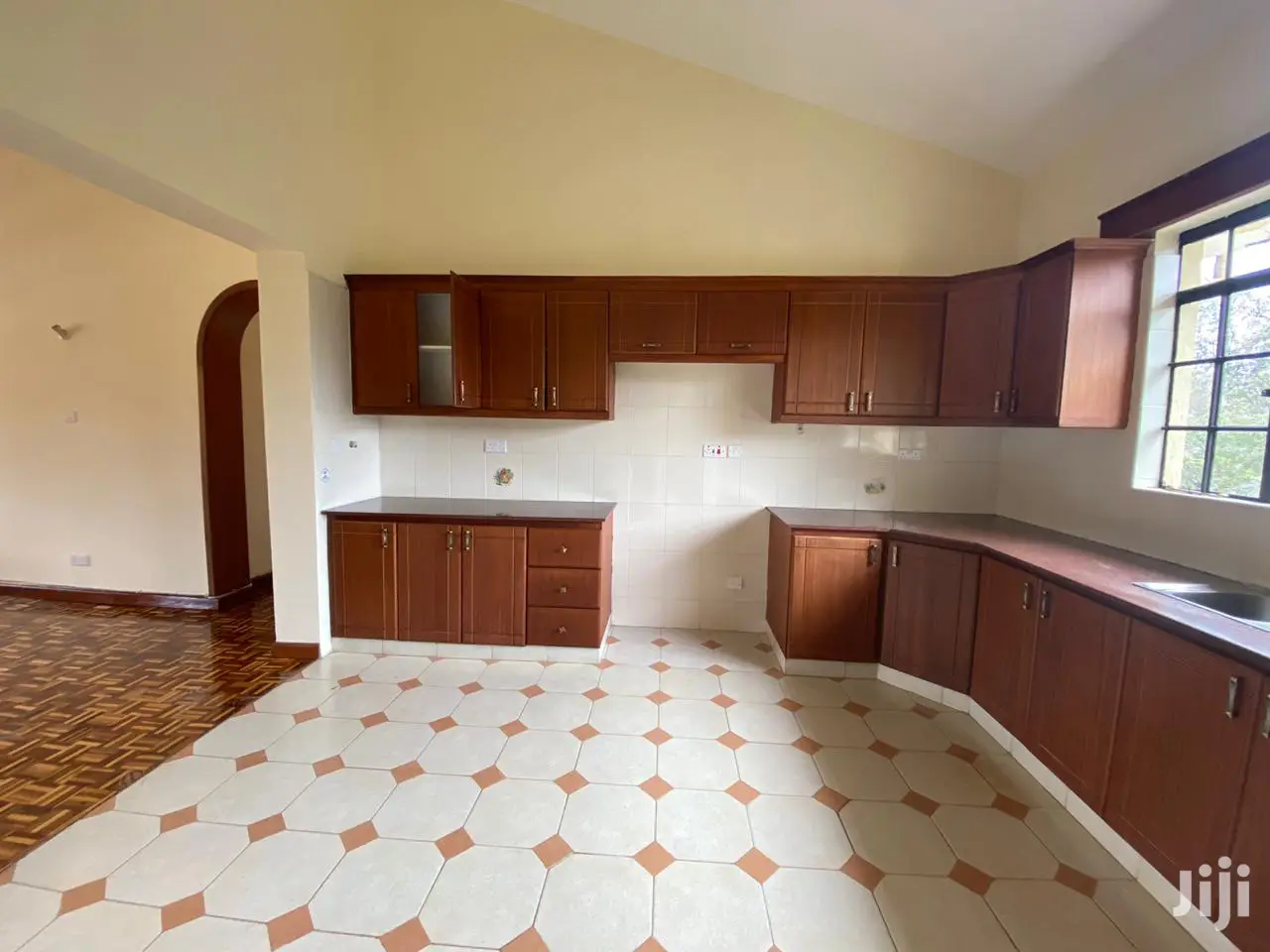 Spacious 3bedroomed Penta With Dsq To Let Westlands
