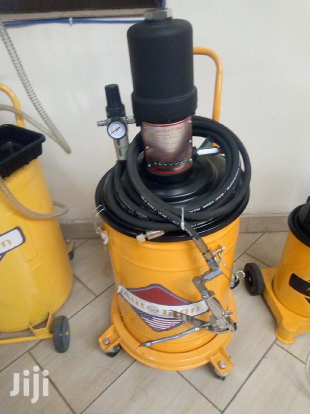 Grease Machine - main view