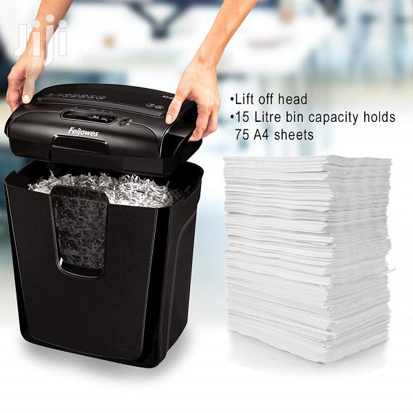 Fellowes Shredder M8C (8 Sheets, 15L)