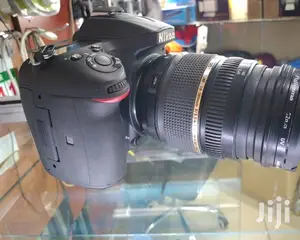 Nikon D7200