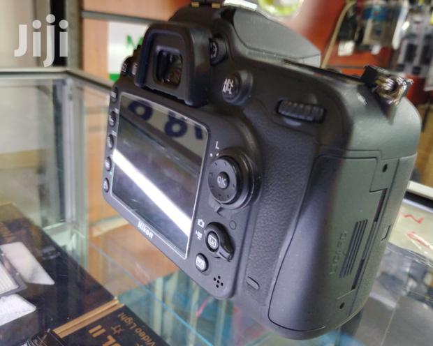 Nikon D7200 - thumbnail 3