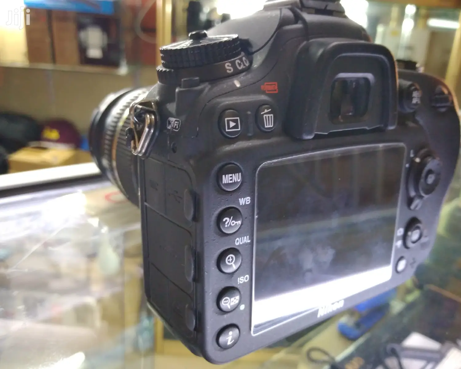 Nikon D7200