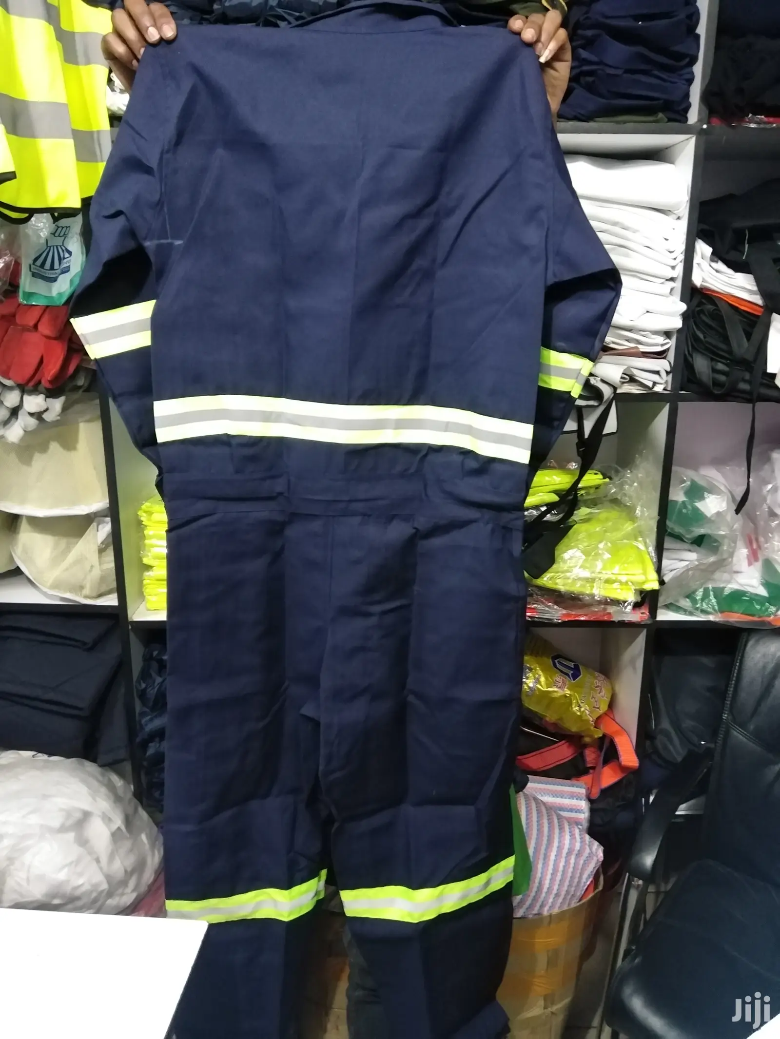 Uprons/Aprons