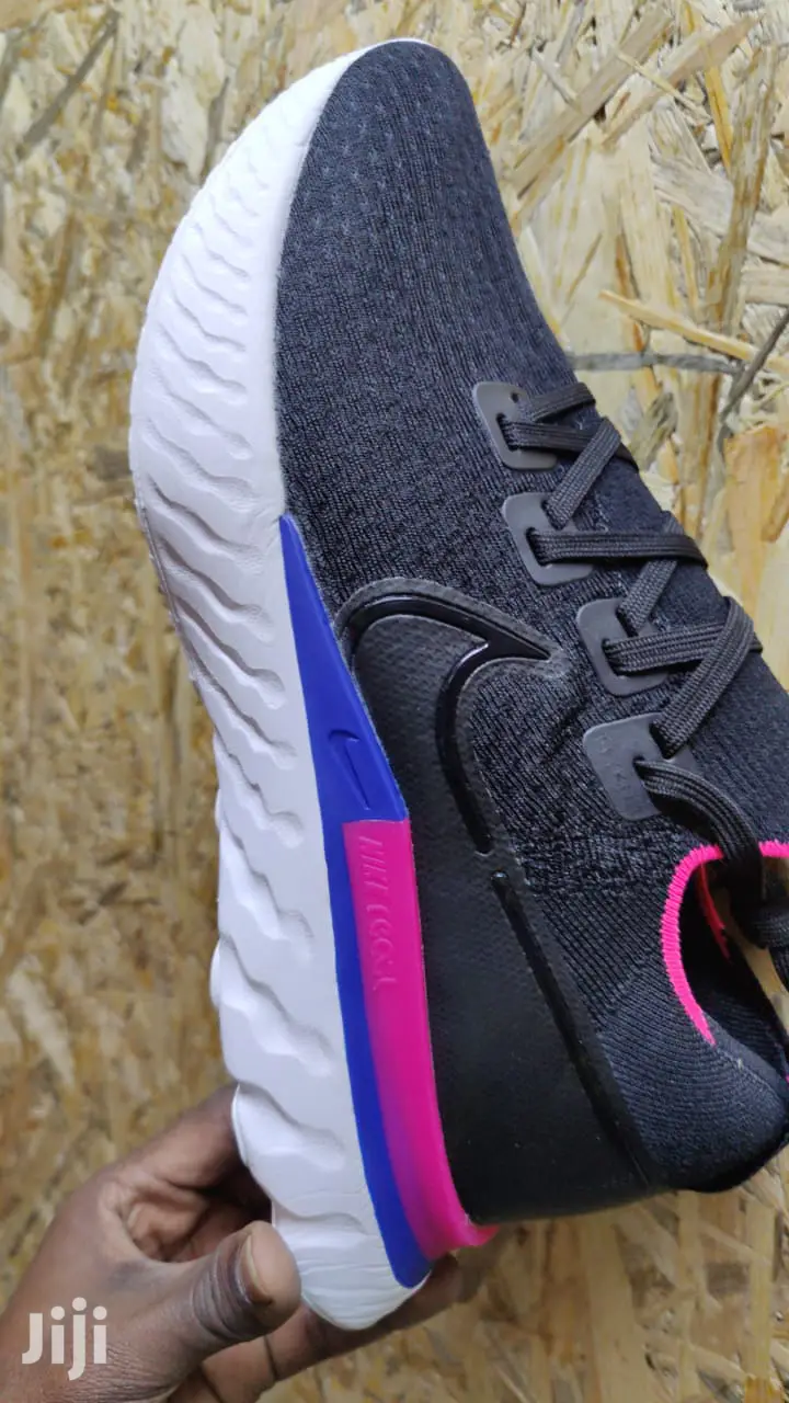 Gym/Running Shoes
