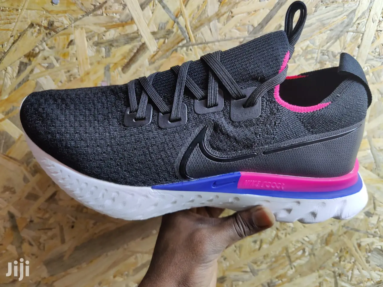 Gym/Running Shoes