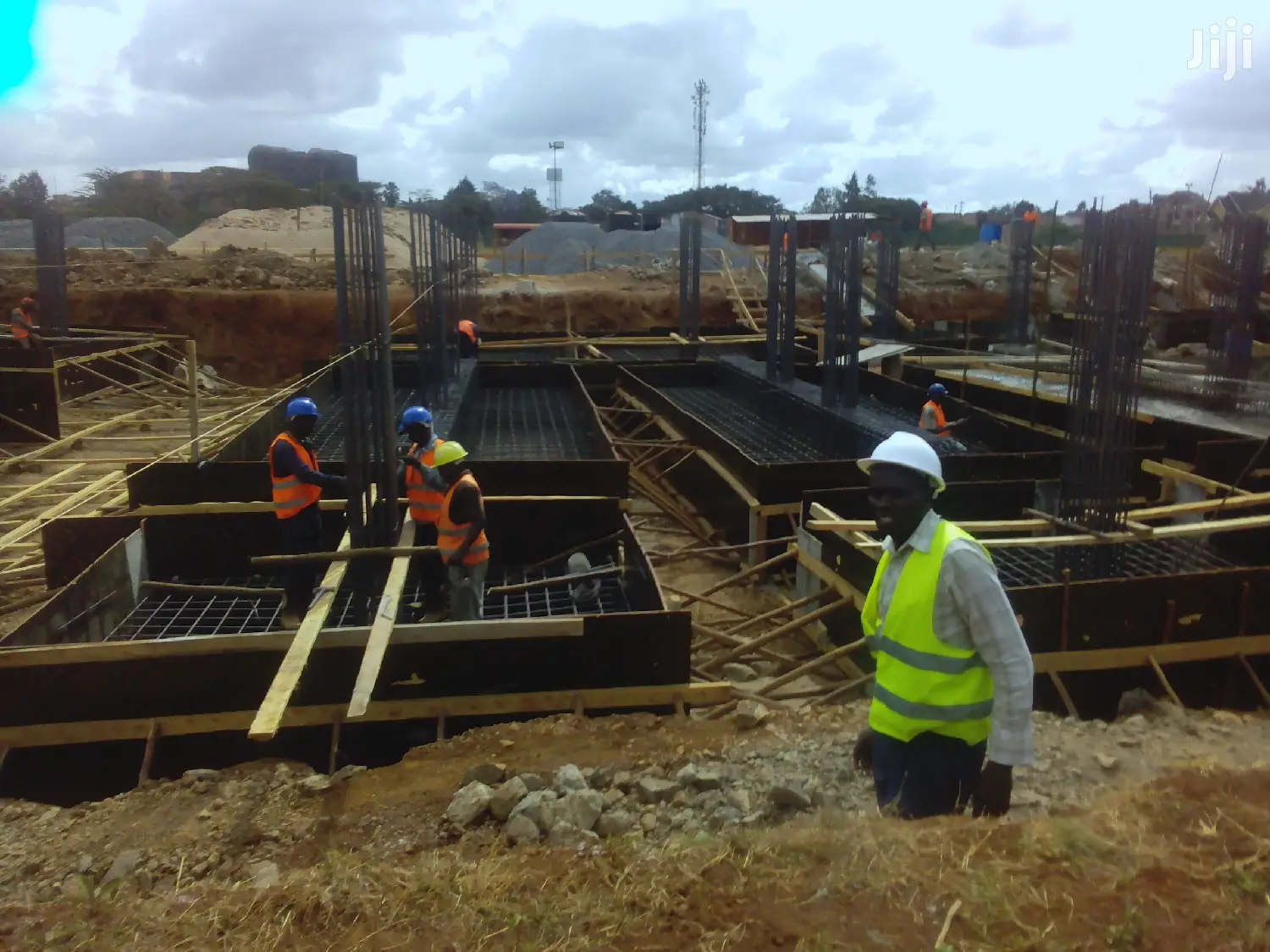 Construction,Cabro,Steel Work ,Casting Etc