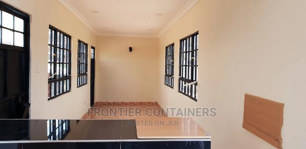 40ft Container Restaurant - thumbnail 3